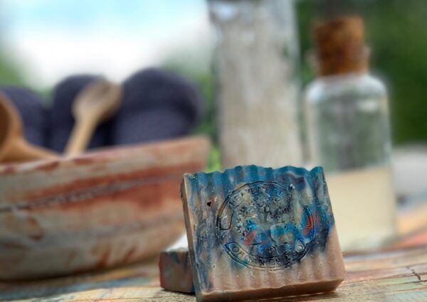 Moroccan Gold Shampoo and Body Soap Bar - Image 3